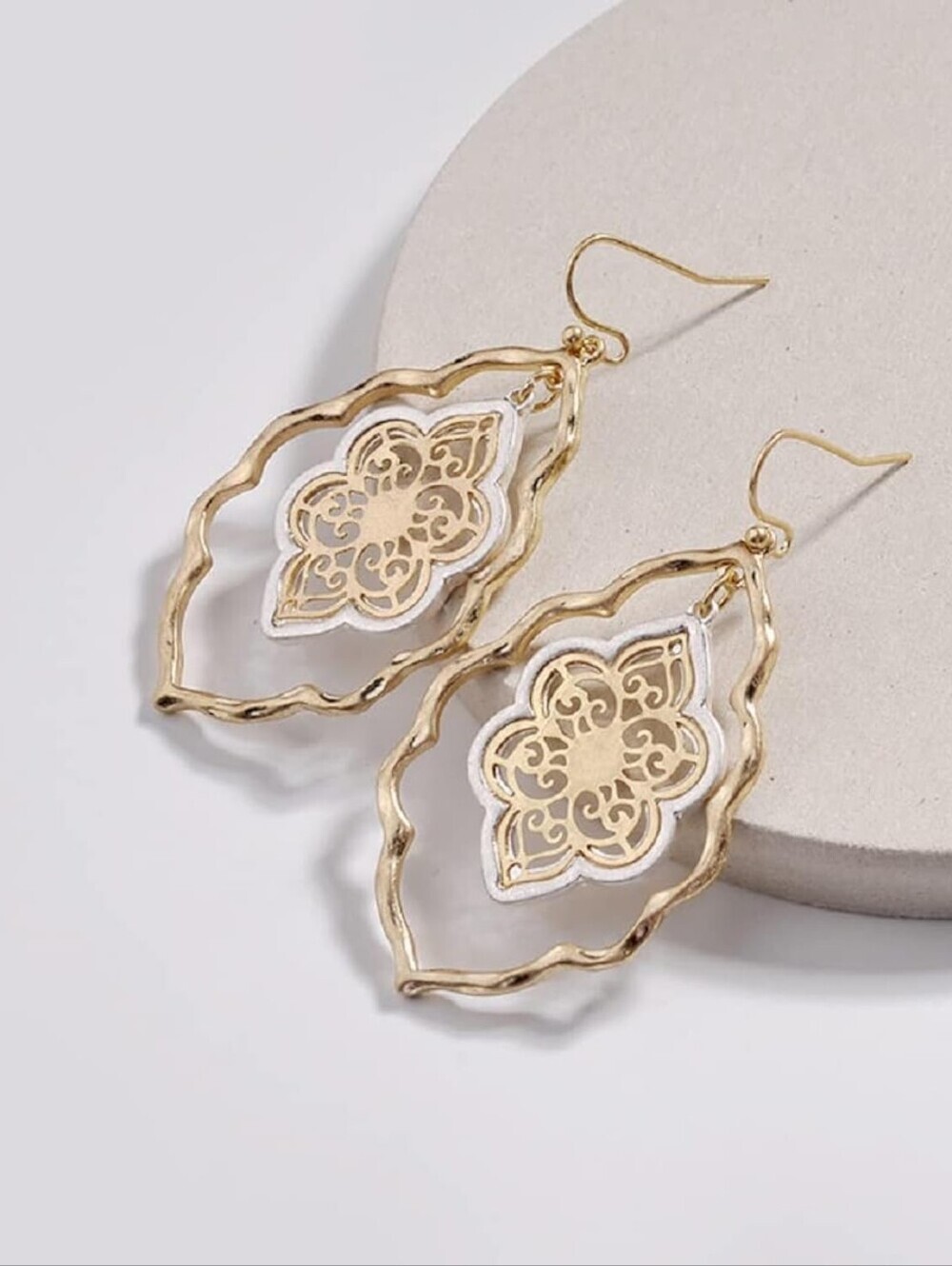 Elegant Filigree Dangle Drop Earrings for Women